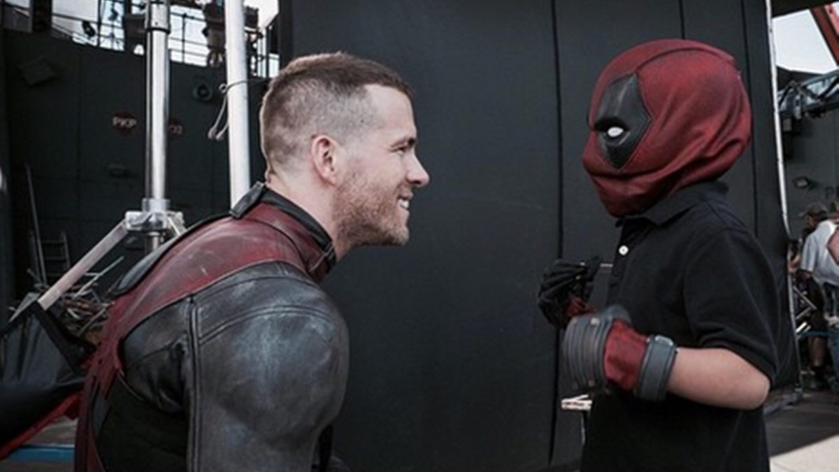 Ryan Reynolds Stole A Deadpool Costume And He’s Damn Proud Of It